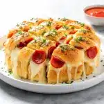 cheesy pepperoni pizza pull-apart bread - featured image