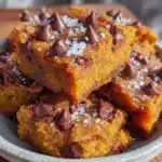 fall spiced pumpkin chocolate chip cookie bars - featured image